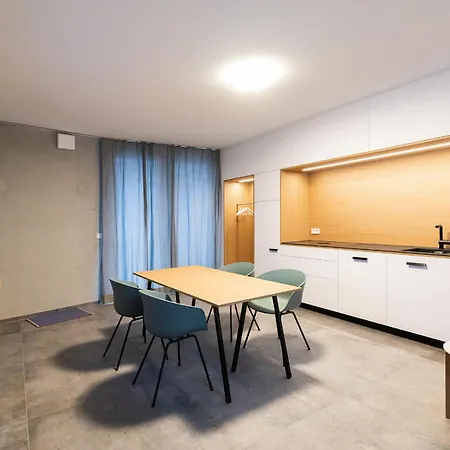 Design-Apartment 2025 Mit Balkon Und City View 250M Zum Marktplatz Kfw55 Apartment Schwaebisch Hall