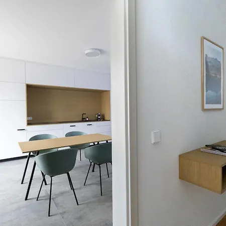 Design-Apartment 2025 Mit Balkon Und City View 250M Zum Marktplatz Kfw55 *